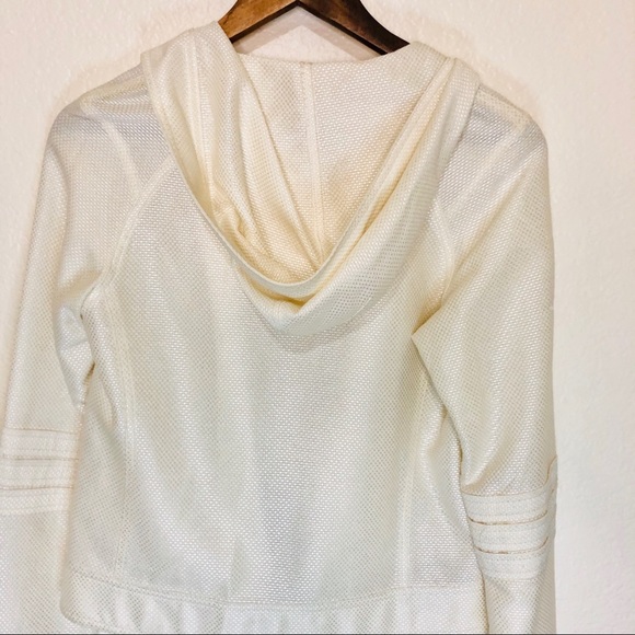 Nave women’s zipper cream jacket with hood size 4 - Picture 4 of 5